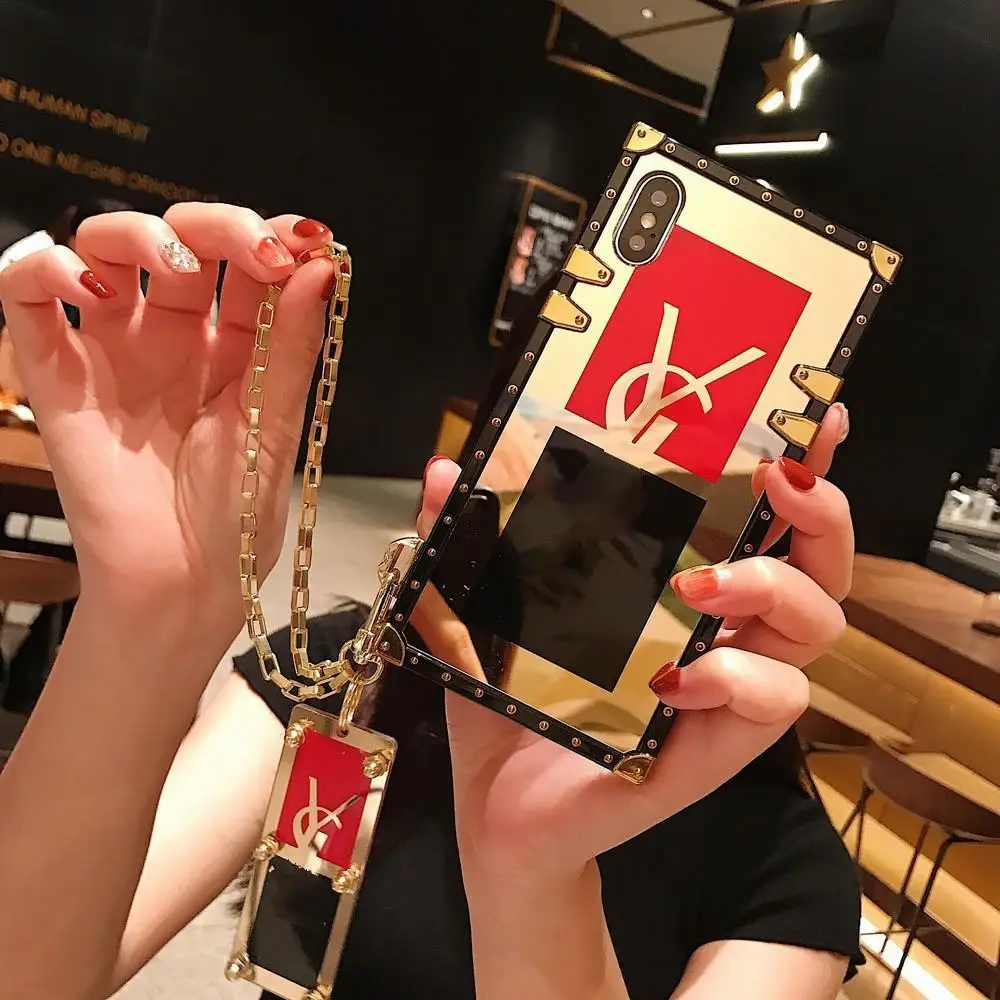 

Luxury Square Red women Case for Samsung Note s 8 9 10 20 S21 S30 S20 Plus Ultra A52 A42 A31 A50 A51 A71 A21S A21 smart phone 5G