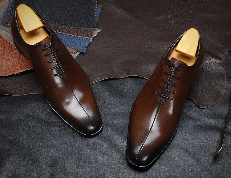 

Handmade Mens Wingtip Oxford Shoes Lace Up Genuine Leather Brogue Men's Dress Shoes Black Brown Business Formal Shoes For Men