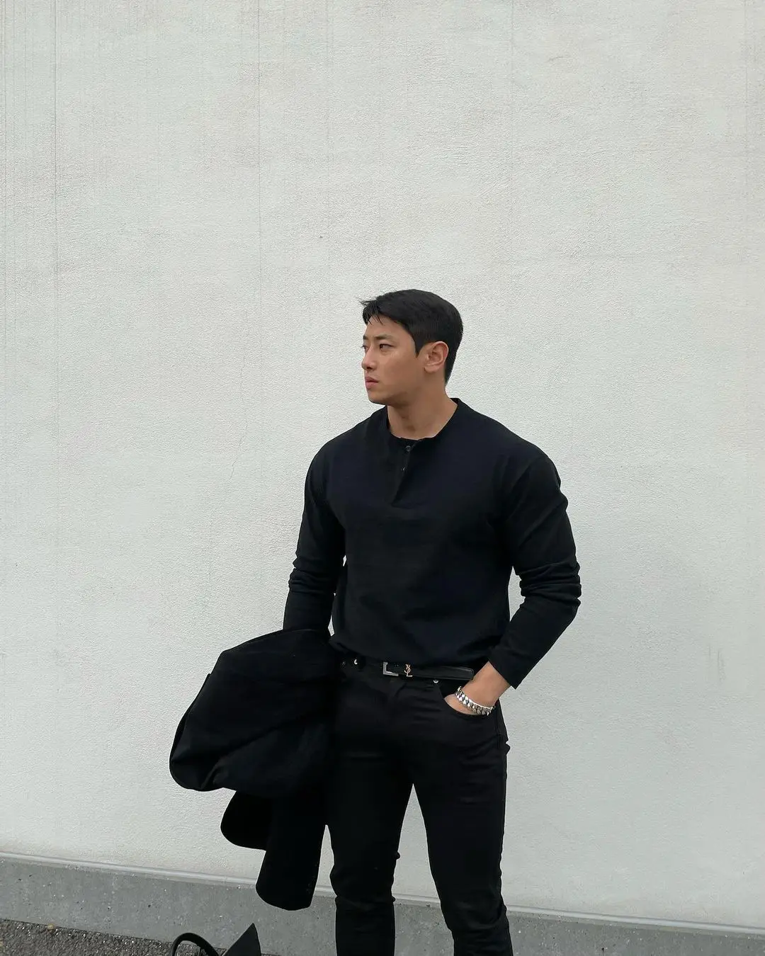 Мужская хлопковая футболка с длинным рукавом и изогнутым подолом|Мужские