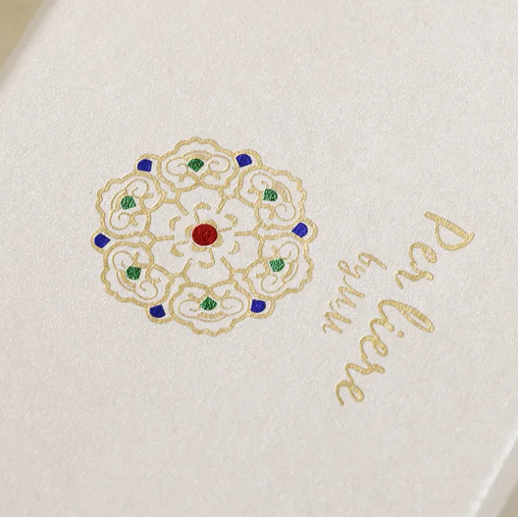 Китай Оптовая Электроника упаковка на заказ EVA белая Подарочная коробка