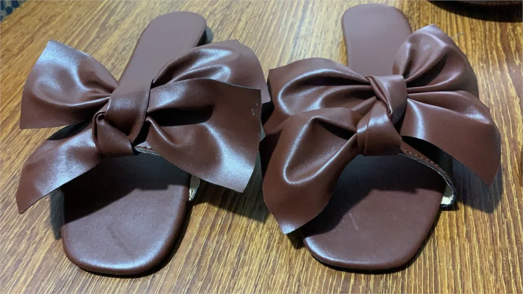 

Sexy Trendy Summer Slippers Women Pu Leather Bow-tied Flat Heel Cozy Solid Outdoor Slides Beach Vacation Sandals Ladies Shoes