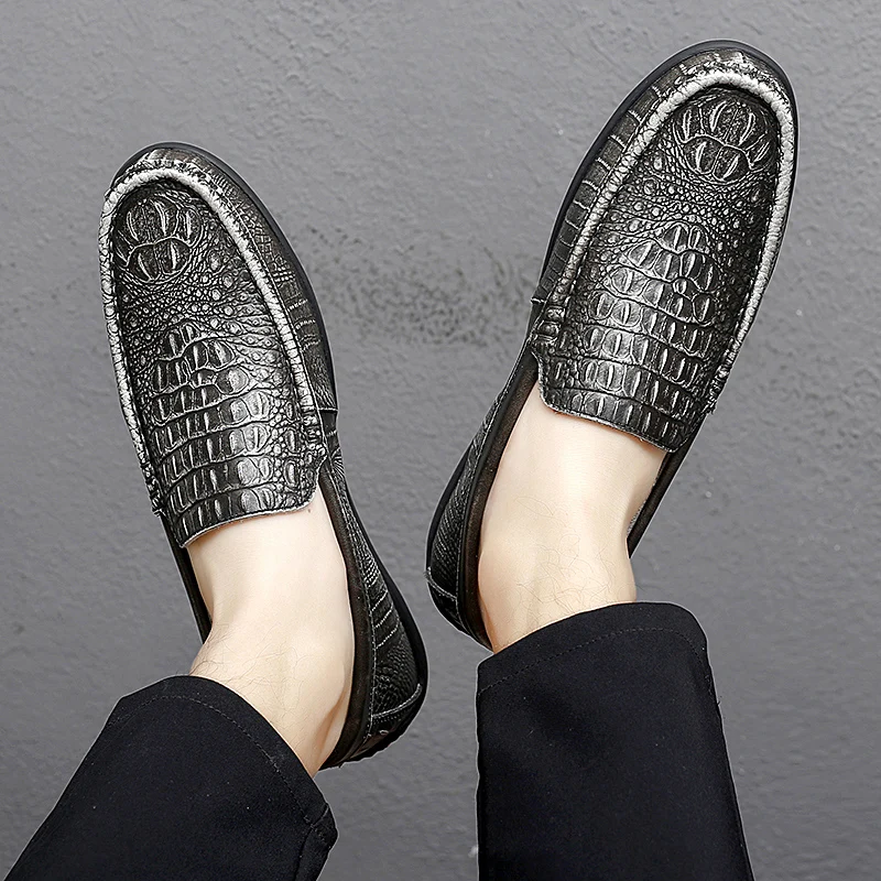 

2020 Fashion Man Loafer Dress Shoes Plush Men Loafers Leather Oxford Shoes for Men Formal Wedding Shoes Fur Casual Moccasin