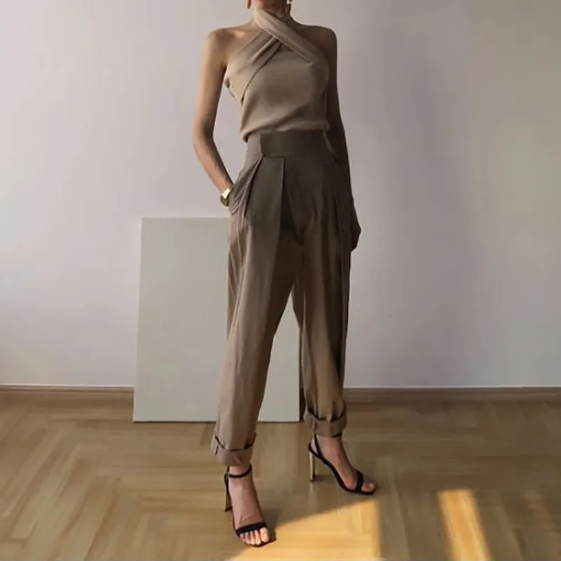 Однотонный сексуальный женский свитер без рукавов с бретельками на шее