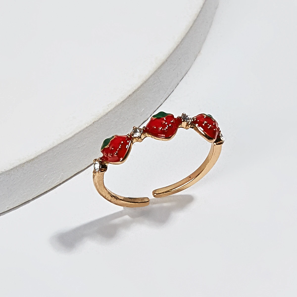 

Trendy New Dripping Small Strawberry Inlaid Zircon Ring Vigorous Girl Cute Sweet Ring anillos mujer anillo joyas de mujer