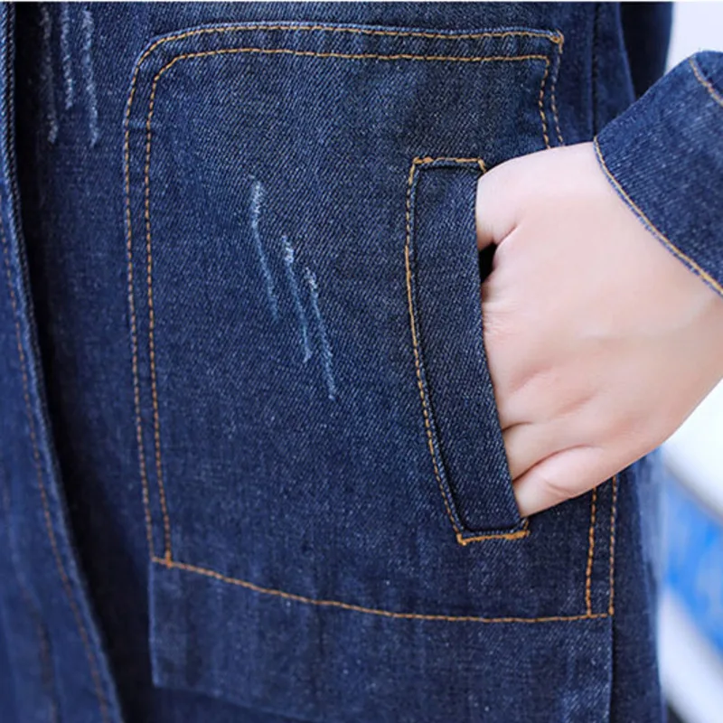 Женская джинсовая куртка средней длины с капюшоном и застежкой-молнией | одежда