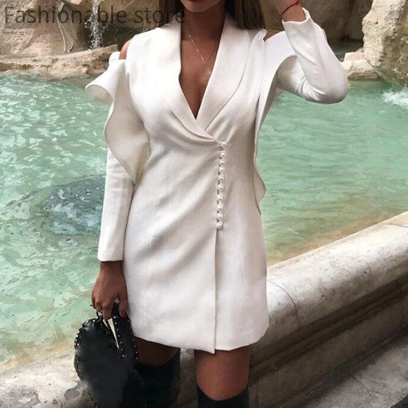 Женский однотонный блейзер с открытыми плечами и глубоким V-образным вырезом |