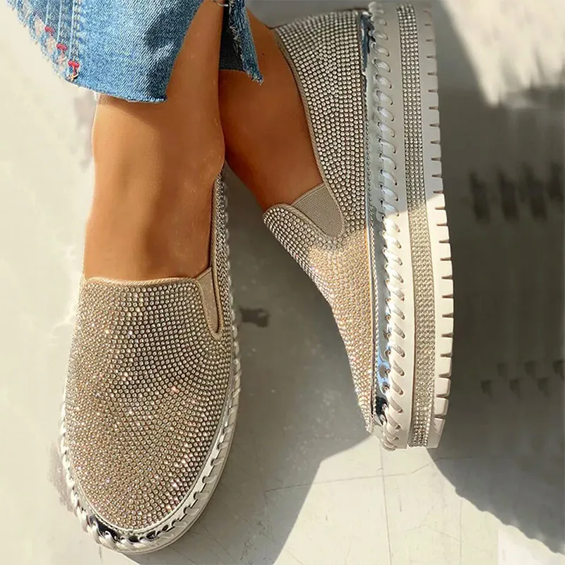 Женская обувь на плоской подошве Модная повседневная с украшением в виде