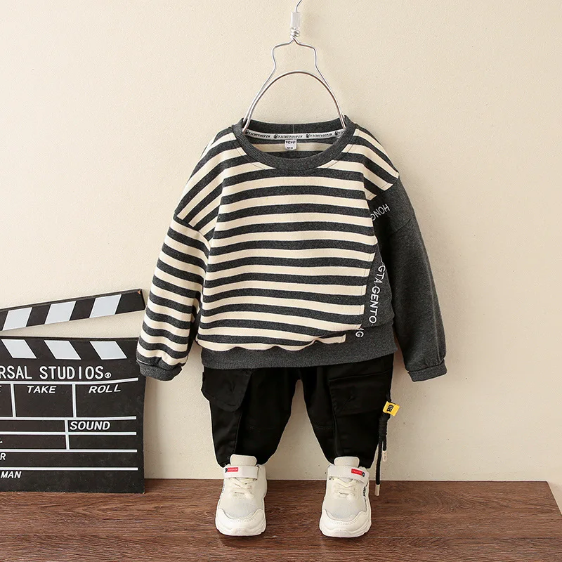 

Children's spring and autumn fashion stripe suit leisure sports foreign style boys' top + pants 2-8 years old