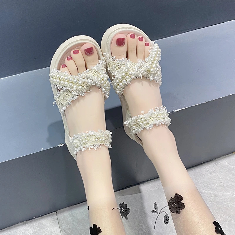 

2021 summer new soft-soled platform sandals female Korean student fashion thick-soled Roman beach shoes female