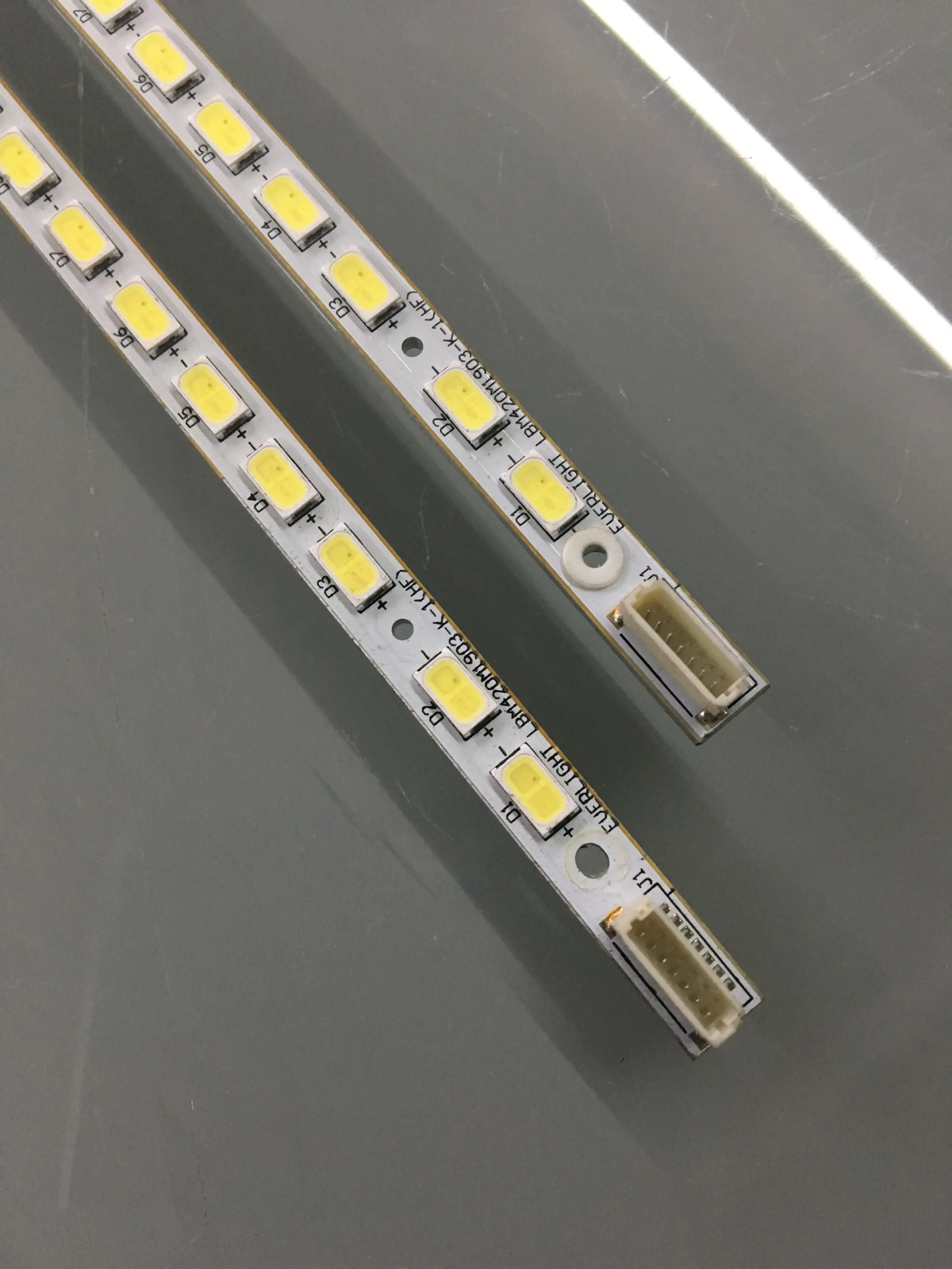 

1 Piece 57LED 476MM LED strip LBM420M1903-K-1 37016729 484.M420E110/00