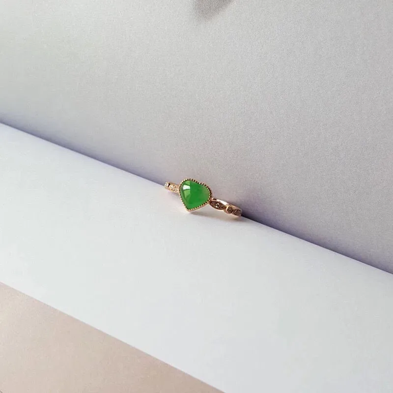 

[Light Luxury] Heart Water Drops Chalcedony Ring Female S925 Sterling Silver Inlaid Emerald Jade Natural Chalcedony Egg Noodles