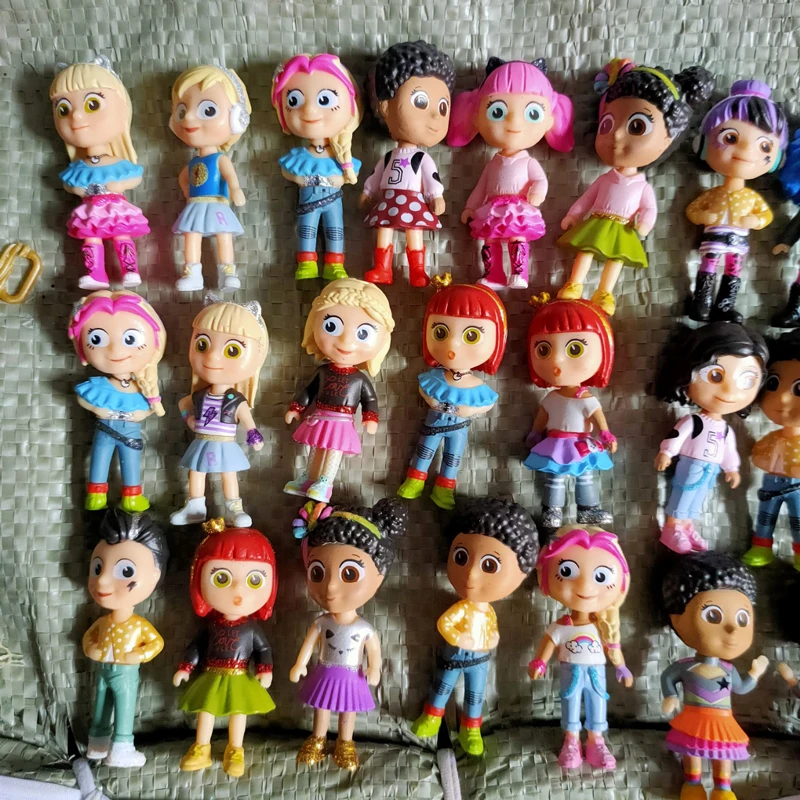 

10 шт. милые мини-юбка для девочек модная испанская девушка, куклы, игровые фигурки, кот, блеск модель Редкая коллекционная игрушка в подарок ...