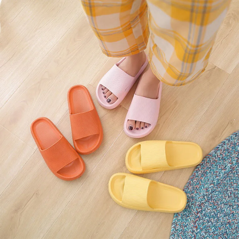 

Women's Men Thick Soled Slippers Fashion Flat Bottom Causal Women 2021 New Fashion Home Slippers Fish Mouth Indoor Slides