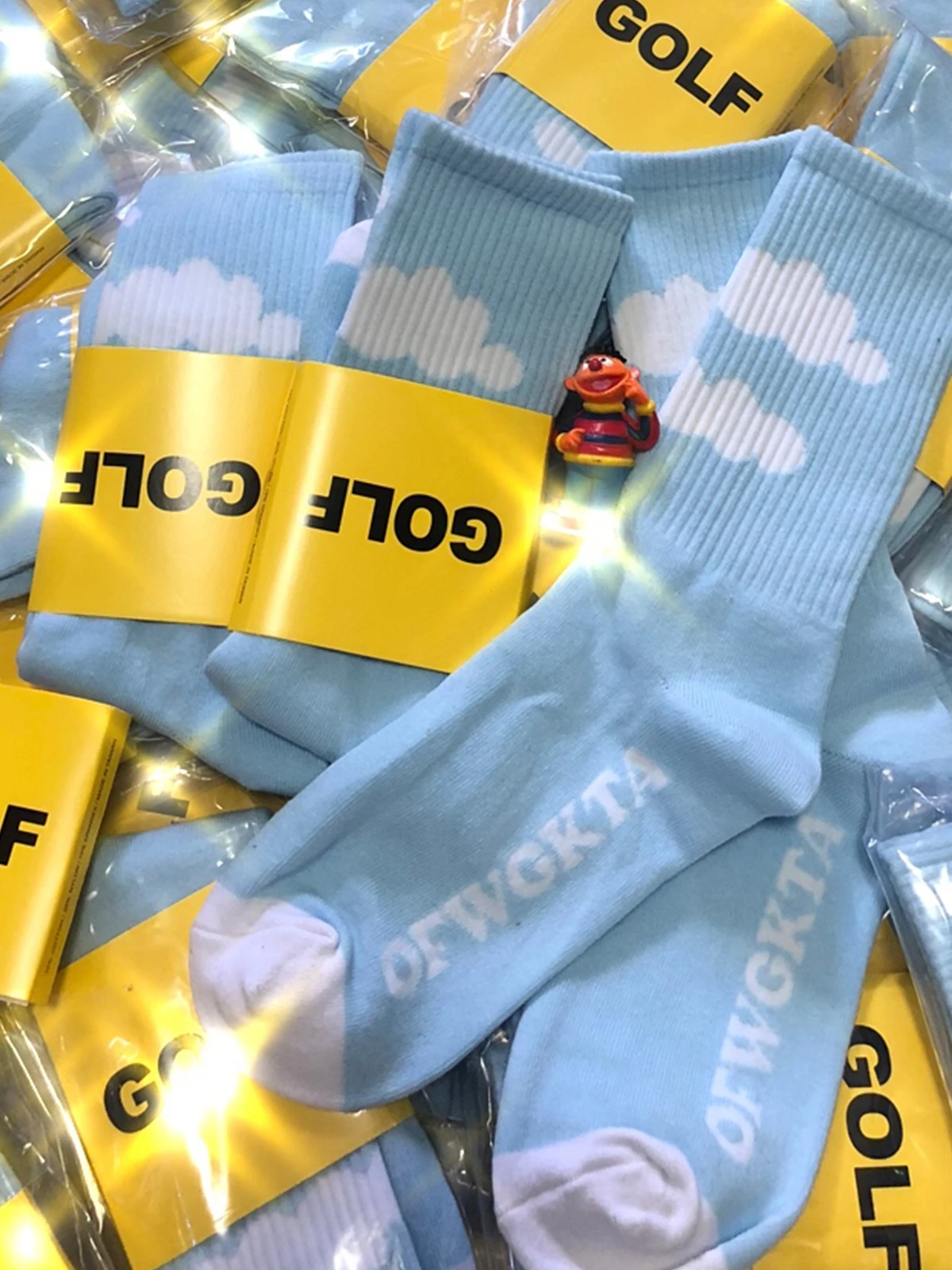 Crew Street Fashion Socks Los Angeles Genius Blue Sky Future White Clouds Pop LA Middle Standard Casual Kill Them All Unisex Odd