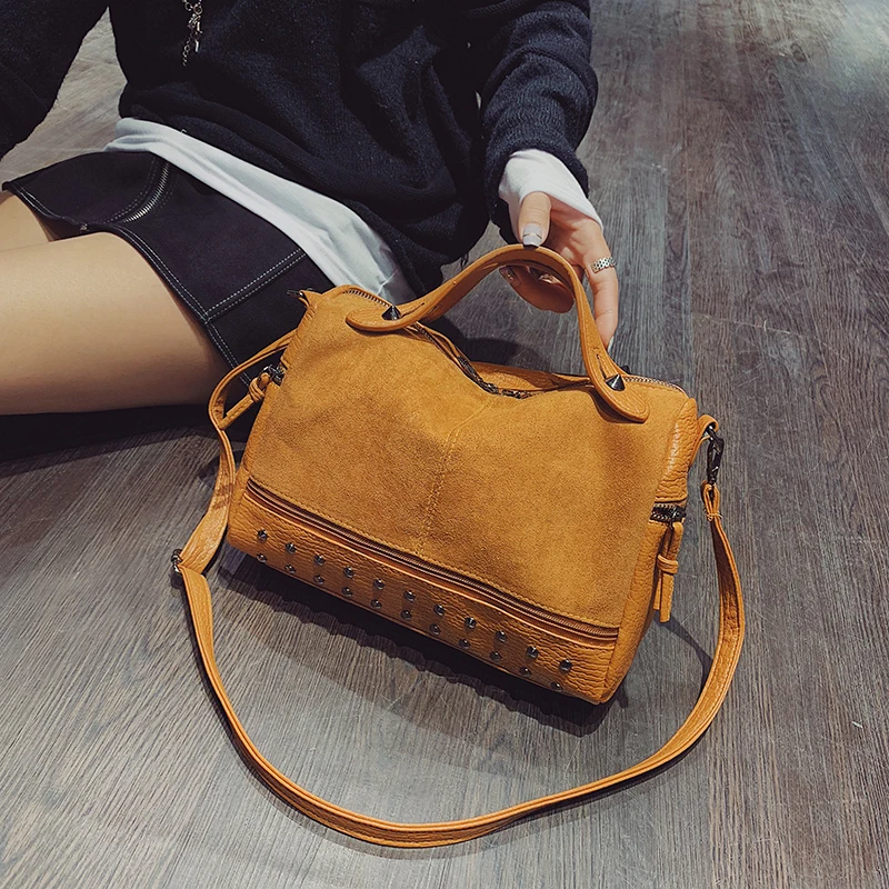 

Fashion rivet handbags 2020 winter new luxury ladies shoulder bag trendy stitching messenger bag large capacity Boston bag