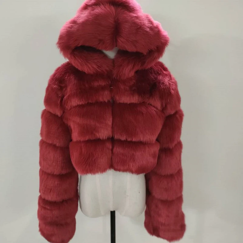 Женская короткая шуба из искусственного лисьего меха с капюшоном | одежда