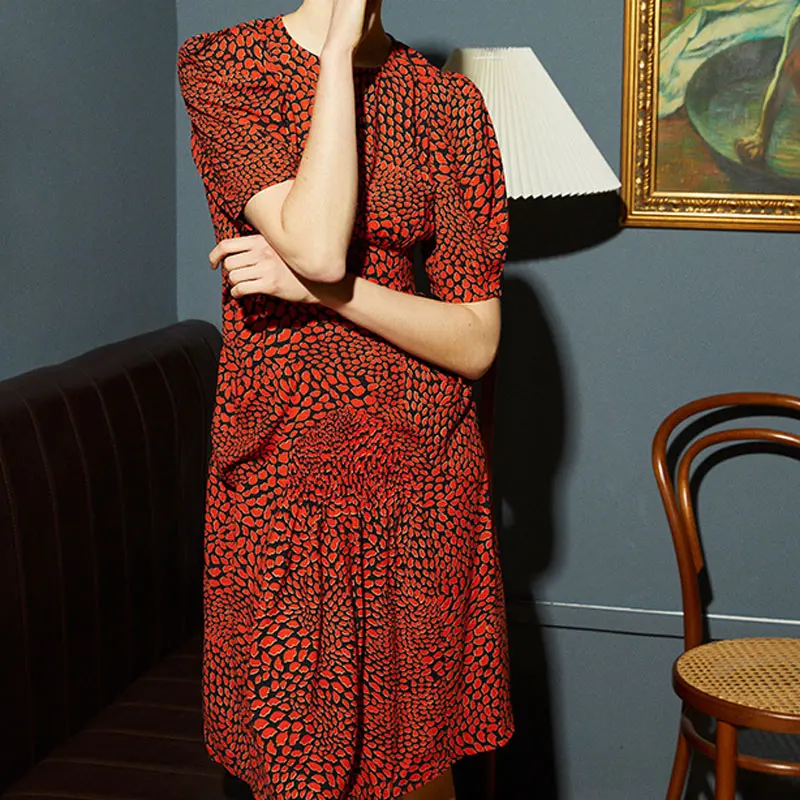 

Women Dress 2021 Fall-Winter New Retro Leopard Print Back Buckled Waist Dress
