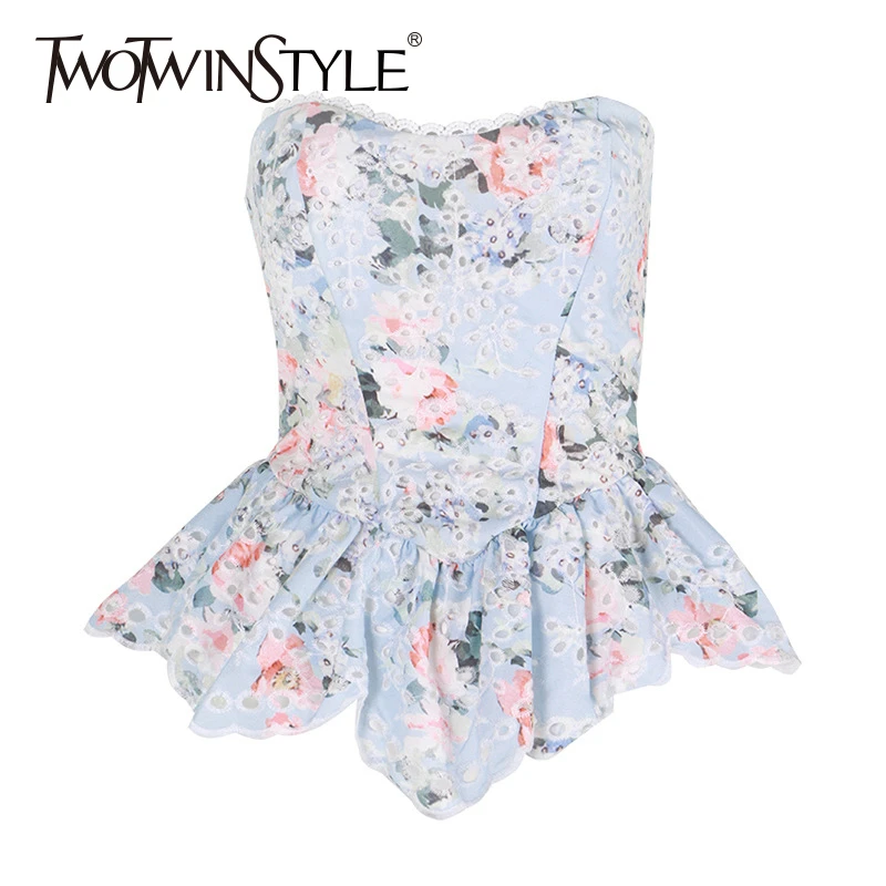 TWOTWINSTYLE Boho Ruffle Hem без рукавов белый кружевной топ Женская одежда Лето без бретелек Cami корейский Новое поступление