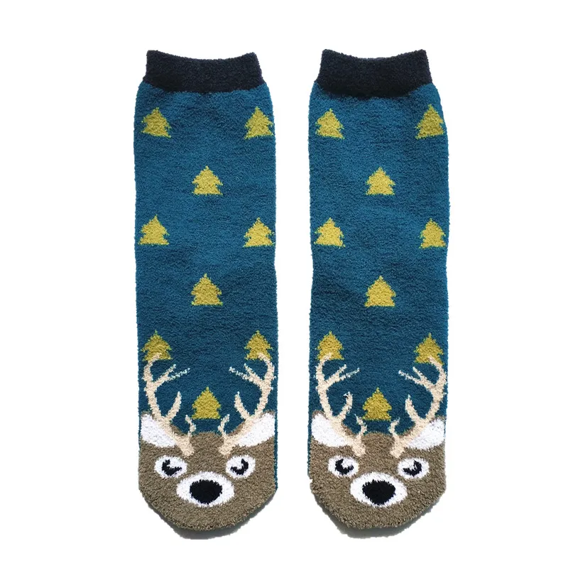Женские пушистые носки с веселым оленем