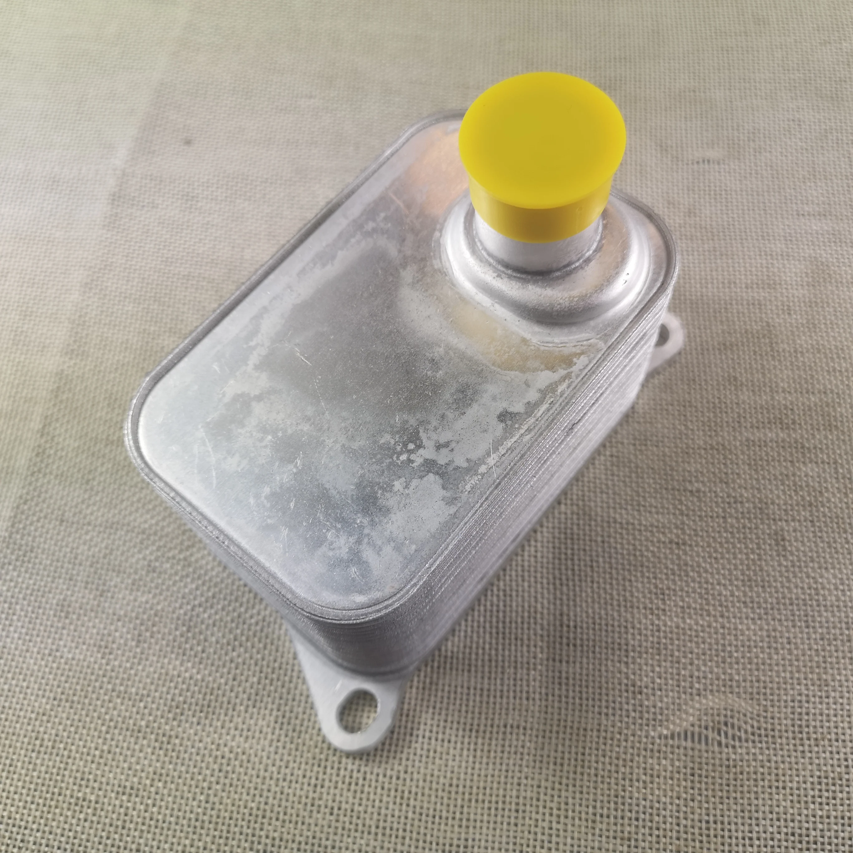 Масляный радиатор двигателя A3 A4 ALLROAD A5 A6 Q3 VW BEETLE 06J 117 021J / 021D 021P 06J117021D 06J117021J|cooler