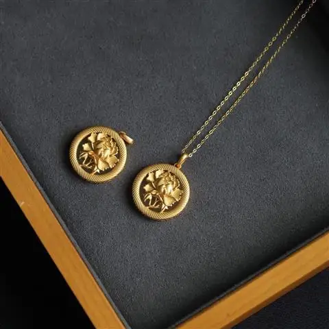 

Original Hetian Jade Gilding Vintage Peony Flower Lucky Pendant Safety Buckle Pendant Temperament S925 Silver Gold-Plated Neckla