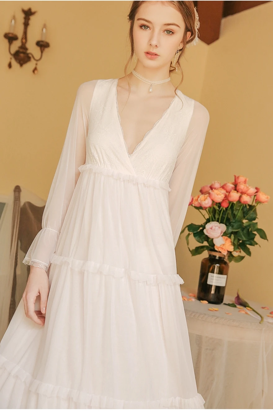 

Summer 2021 Nightdress for Women French Romantic Court Retro V-neck Nightgown Sweet Lace Sexy Thin Mid-calf Sleeping Dress New