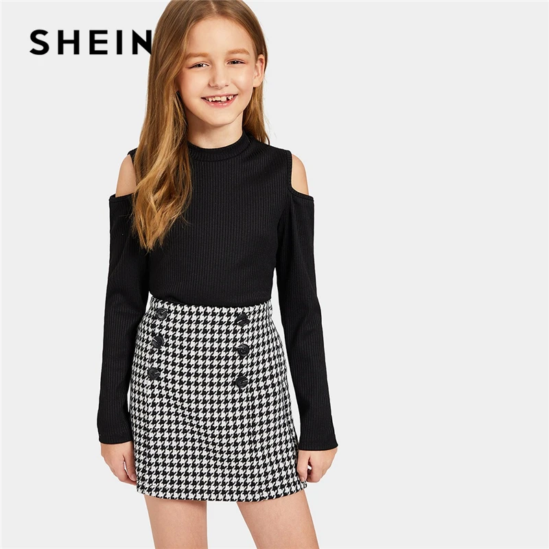 SHEIN/Детский комплект из двух предметов: черная трикотажная футболка с открытыми плечами и юбка в ломаную клетку, г. Осенний повседневный комплект из двух предметов с длинными рукавами