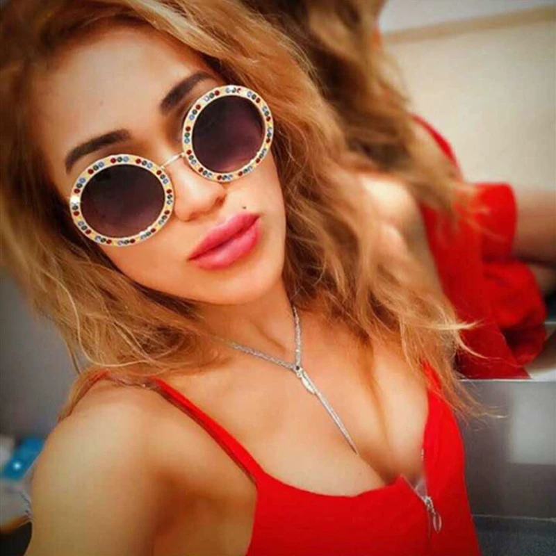 

New Round Diamond-studded Designer Sunglasses For Women Pink Fashion High-quality Oversides Luxury Retro Elegant Big Shades