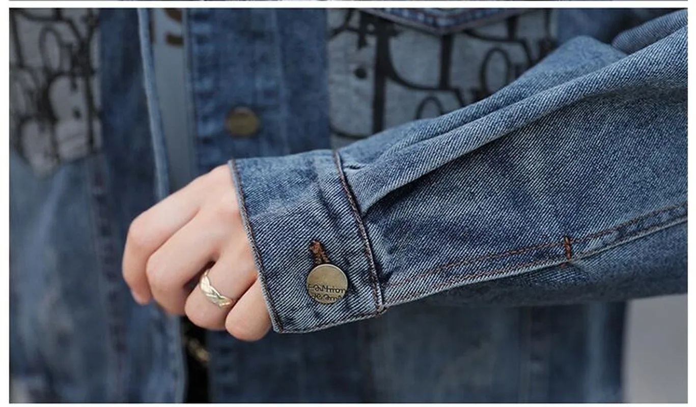 

2021 new casual bat sleeve denim jacket with hood women's print loose jacket