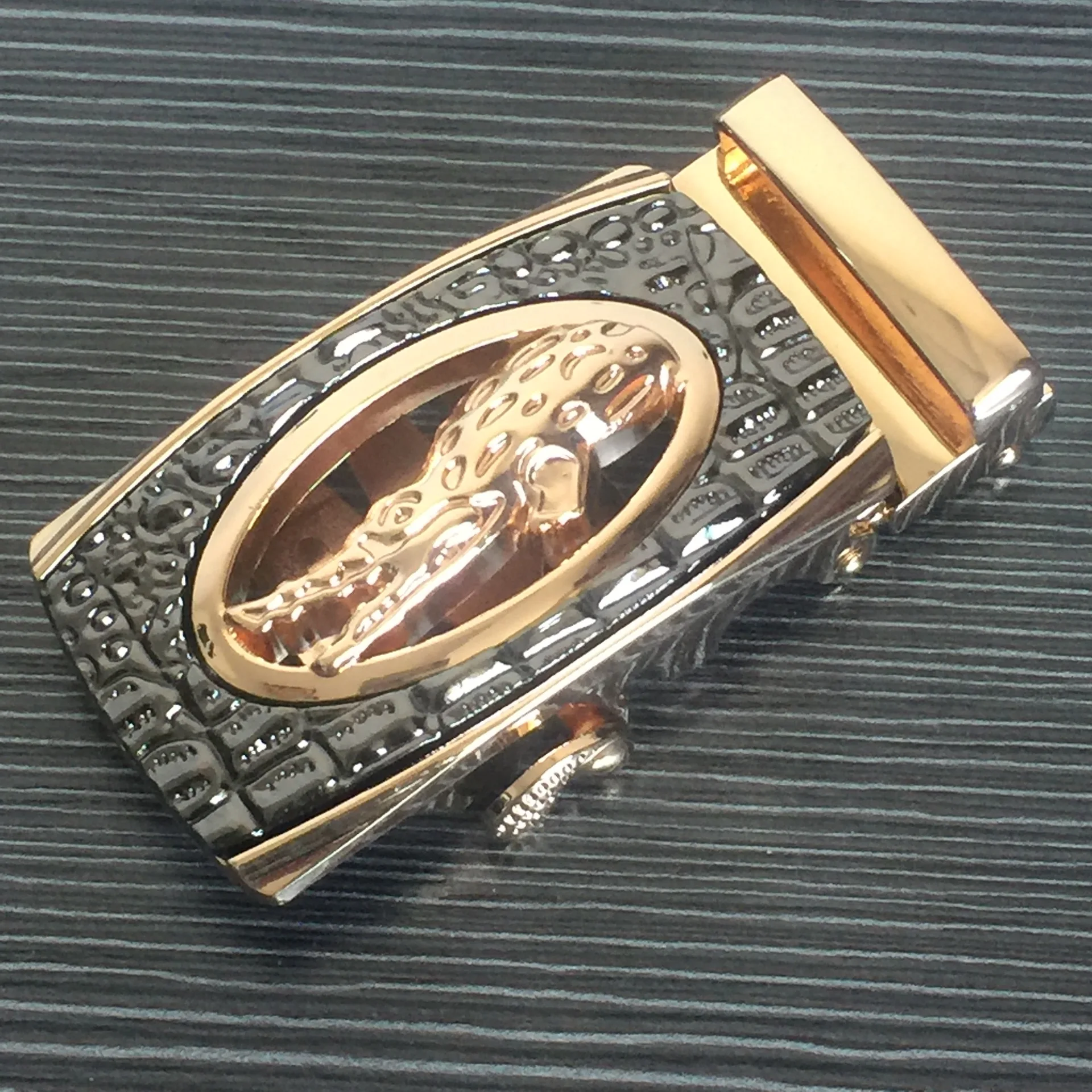 Модные Роскошные золотистого сплава автоматические и поясом из искусственной