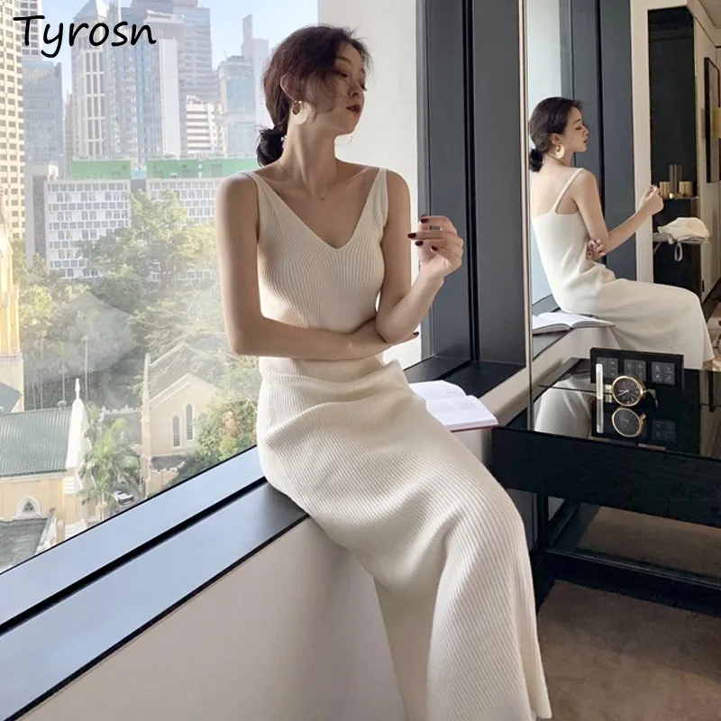 

Sleeveless Dress Women New Arrival Solid V-neck Temperament Midi Dresses Casual Sexy Knitting Vestidos Mujer French Style Trendy
