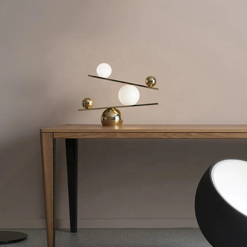 Настольная лампа из Черного Железного белого стекла для отеля дома спальни