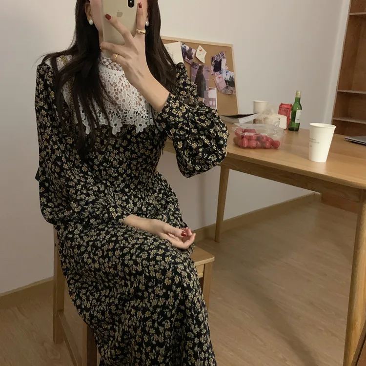 

Korean Chic French Minority Spring and Autumn Retro Temperament Lace Stand Collar Stitching Floral Waist Slimming Dress