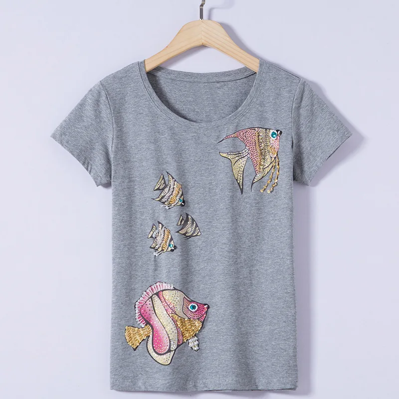 

Summer Casual Cotton O Neck Pailltte T-shirt Slim Cartoon Gold Fish 3D Handmade LOGO Beading Diamond T Shirts for woman 2020