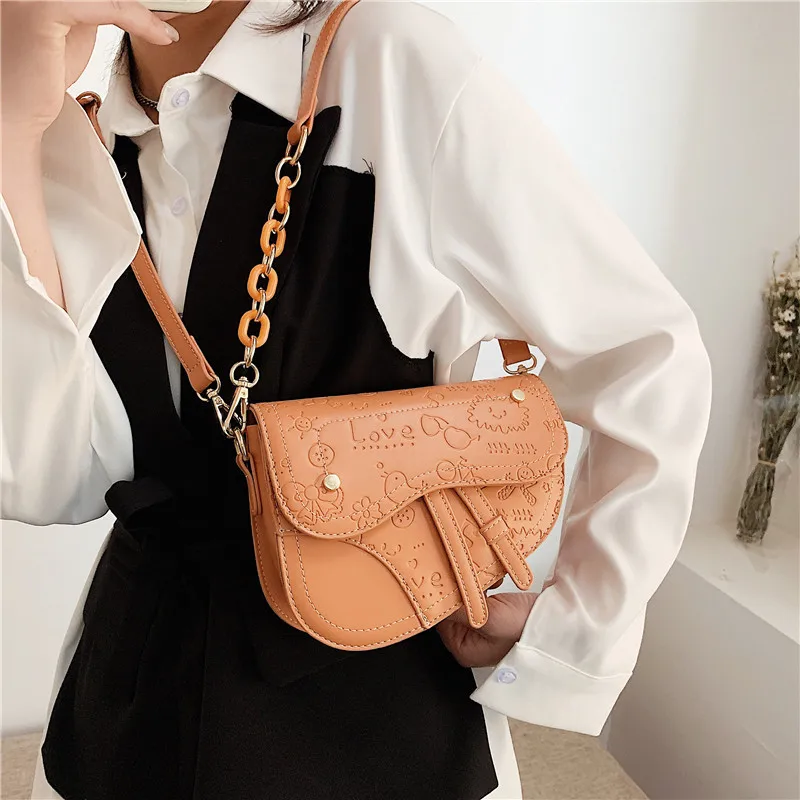 

Embossed Cute Chain Trendy Fashion Underarm Baguette Handbags 2021 Female PU Leather Shoulder Crossbody Bag Chain Purses