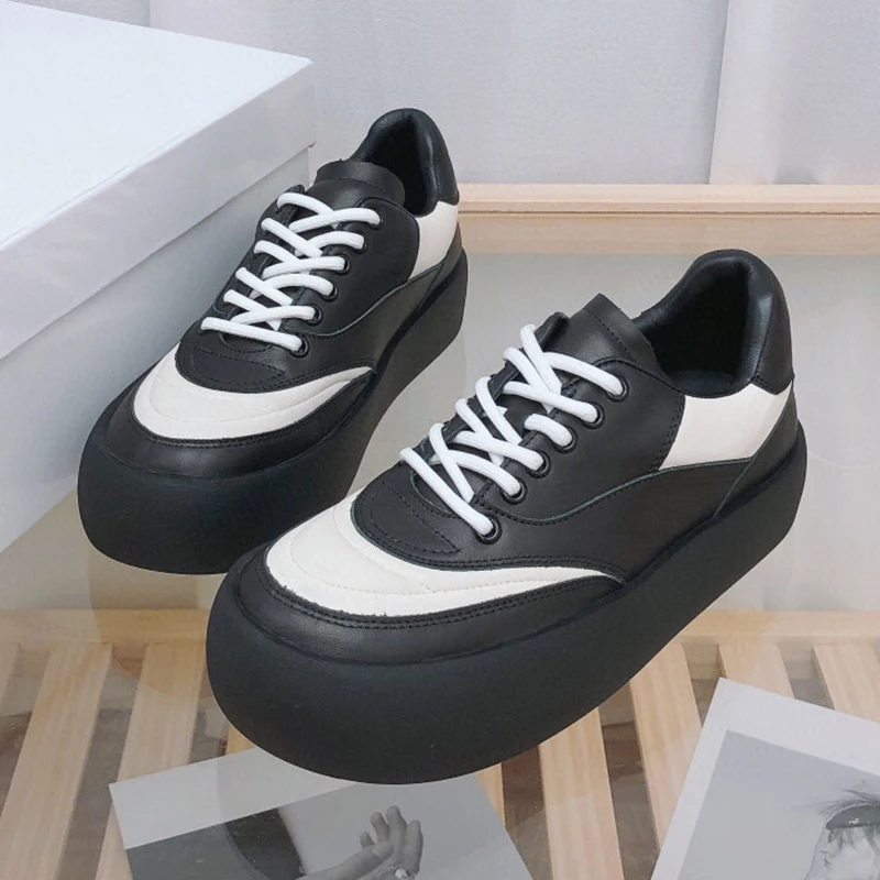 

Autumn Winter New Thick Bottom Women's Muffine Shoes Cute Fat Toe Shoes Sheepskin Patchwork Design Lace-Up Women Casual Shoes