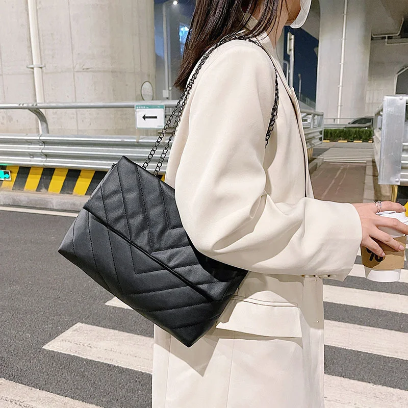 

Simple Small Square Bag Autumn and Winter New Fashion Chain Women's Bag Rhombic Lattice Texture Single Shoulder Messenger Bag