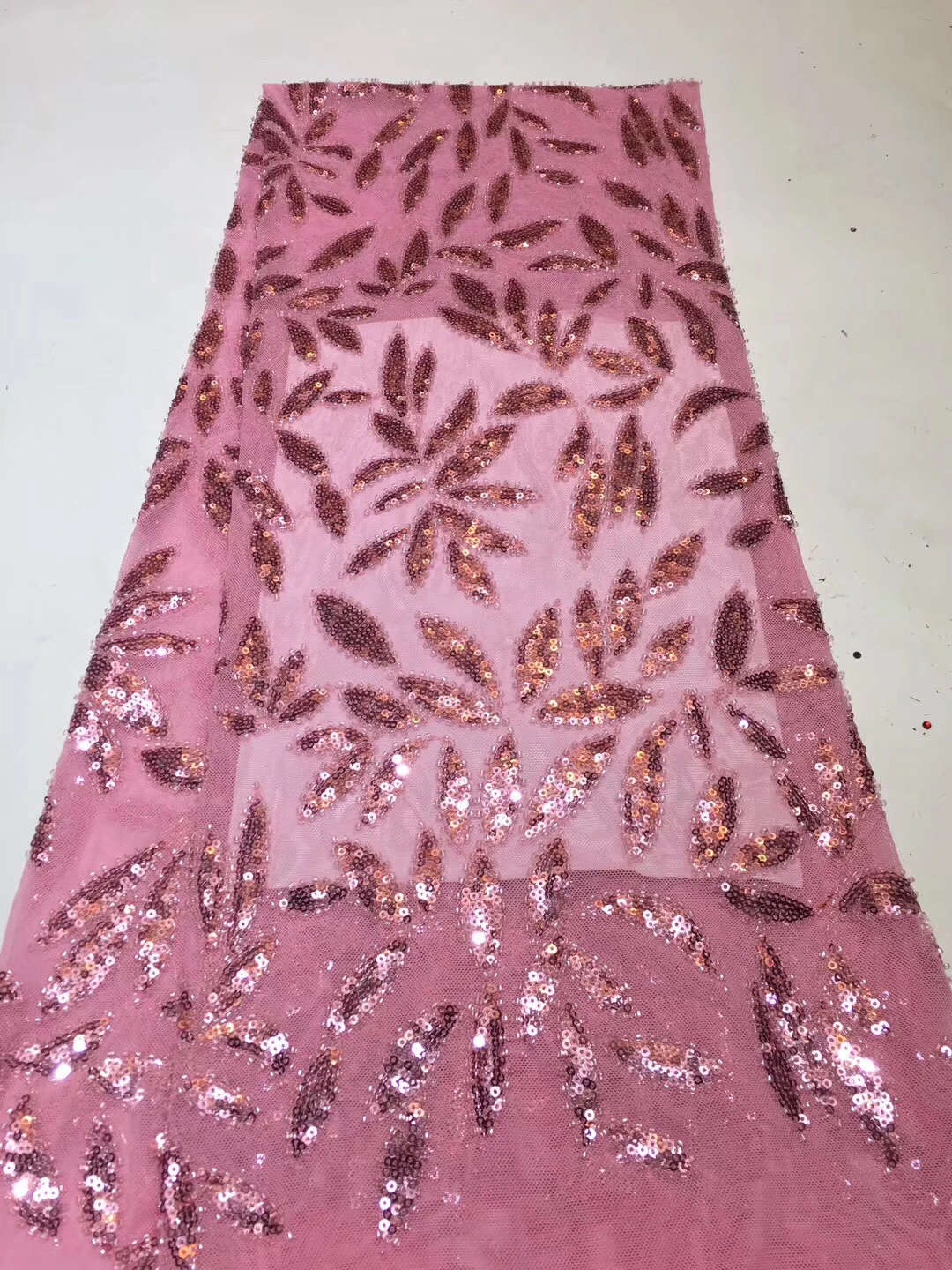 

The latest African lace fabric 2019 high quality lace material French tulle lace fabric Nigeria lace wedding dress ZX31751