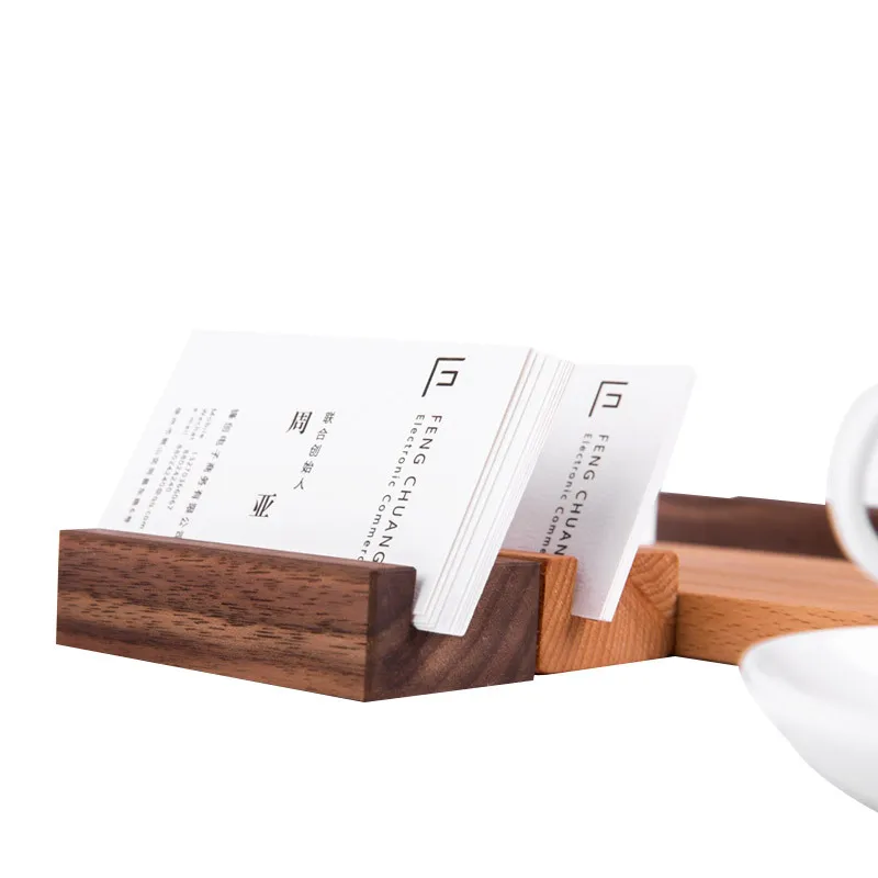 Деловая флейта для кредитных карт можно настроить гравировку логотипа| |