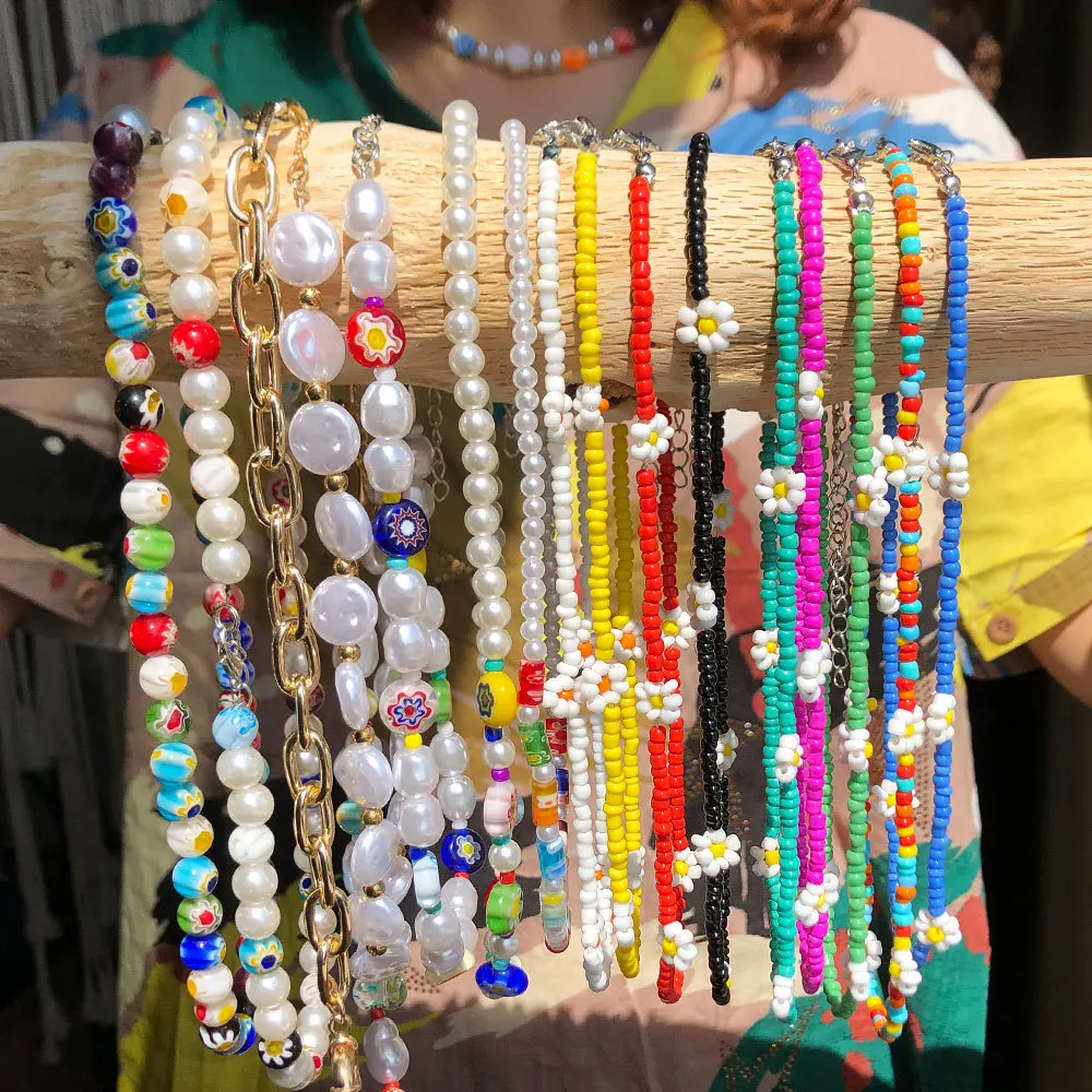 

Colorful rice beads handmade beaded necklace with glass flower daisy pearl necklace female party jewelry wholesale