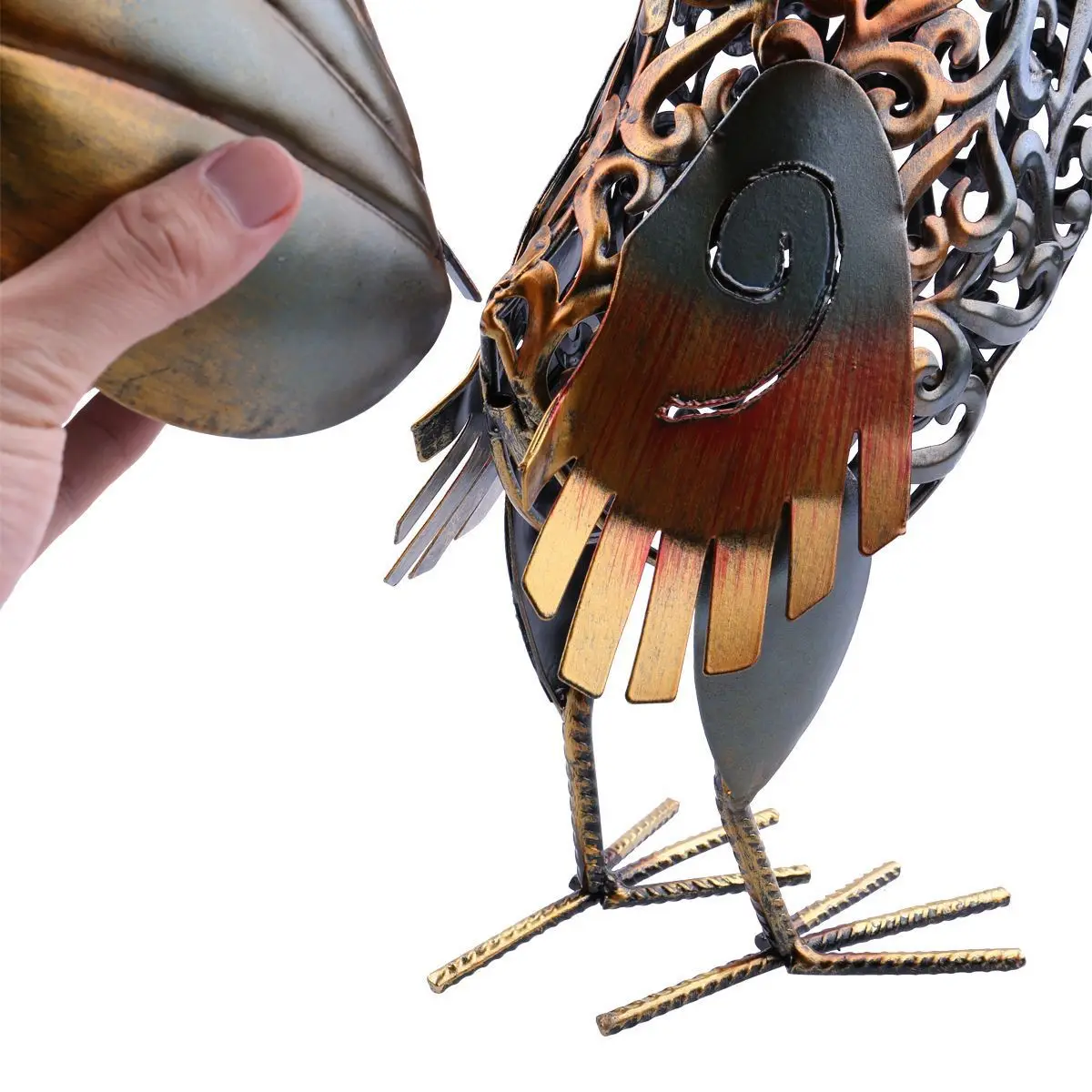 

Creative vintage home furnishings, modern metal decorative arts and crafts gifts, carved Iron Rooster decorations for home