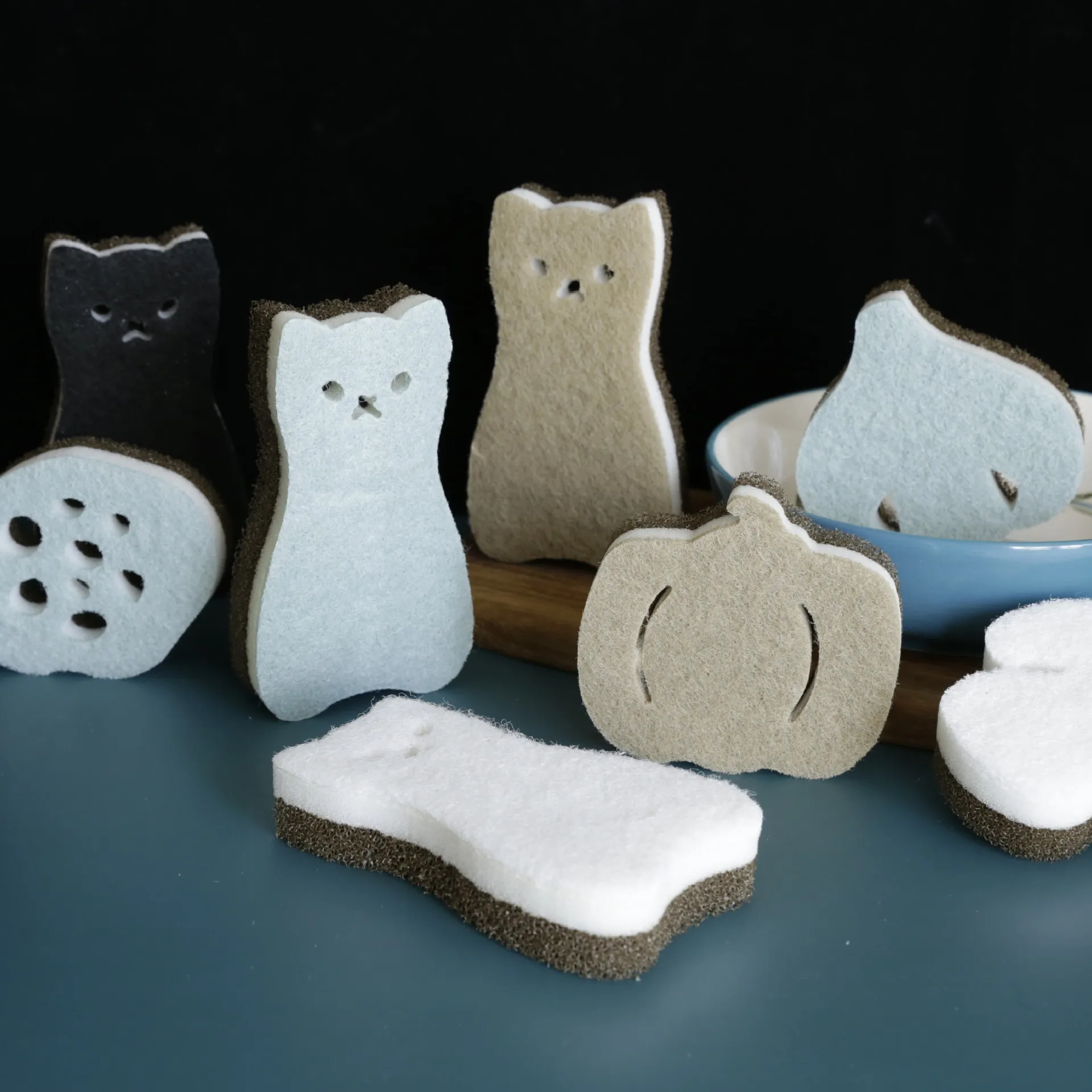 

4 pcs Kitchen Cleaning Accessory Magic Sponge Dishwashing Sponges Cute Dishwasher Bathroom Cat Cartoon Plate Tools Gadgets