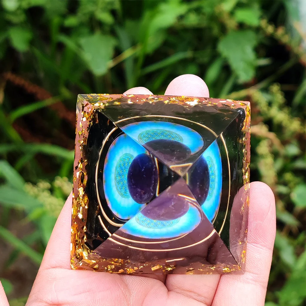 

Mysterious Orgone Pyramid Stone Ornament Natural Positive Energy Generator Amethyst Reiki Stone Decoration