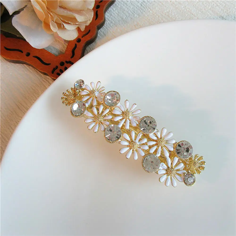 

Fashion Pearl Rhinestone Hair Clips Cute Sweet For Women Girl Party Metal Flower Spring Clips Wedding Hair Accessories
