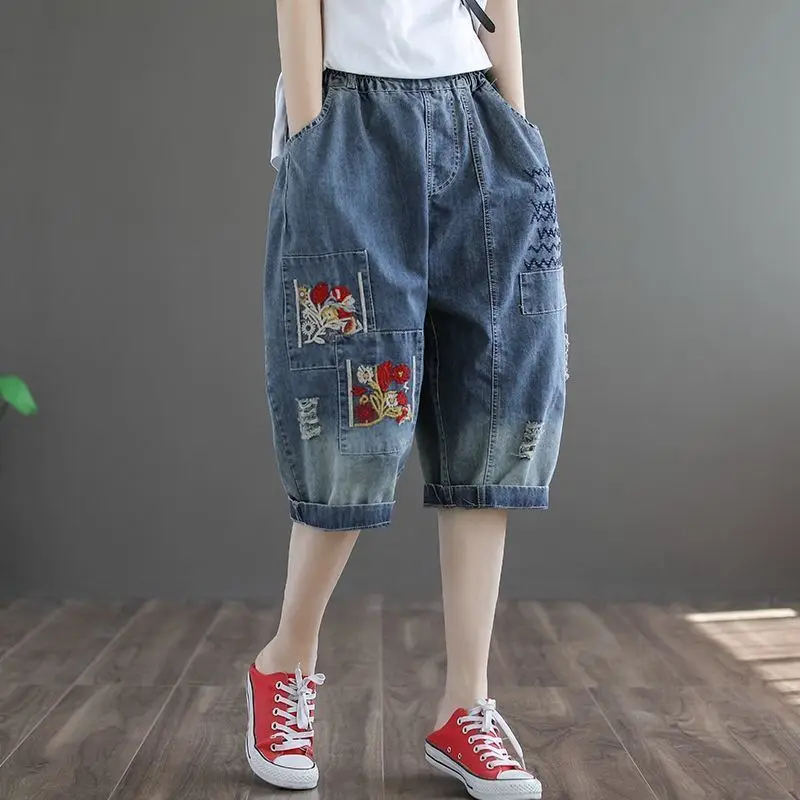 

New 2021 Summer Women High Waist Harem Jeans Knee Length Blue Trousers Vintage Embroidery Casual Loose Denim Capri Pants