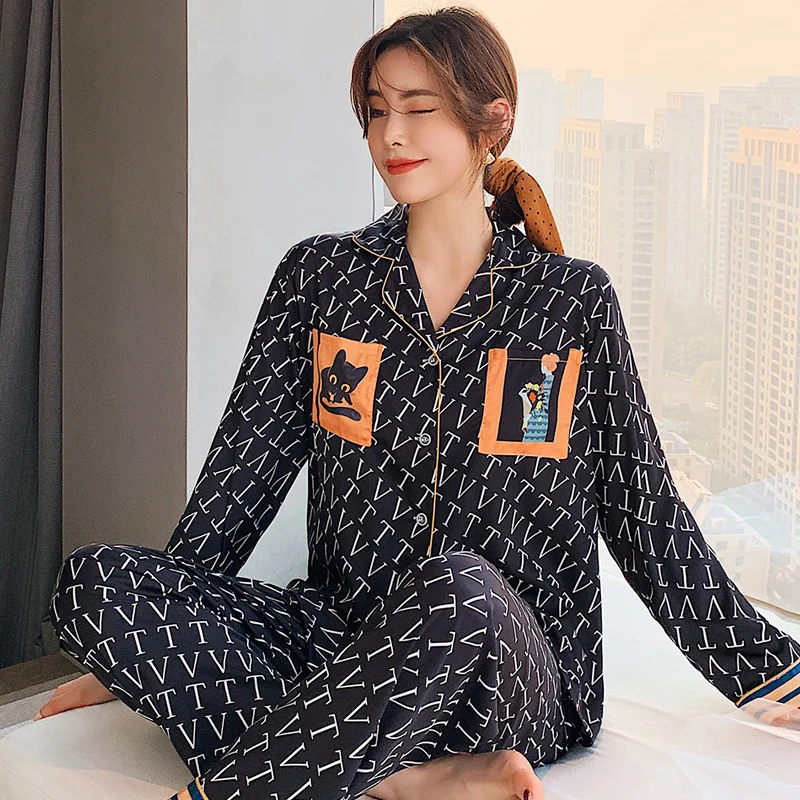 

Шелковая пижама для женщин на весну и осень, новинка, популярная в Интернете Одежда большого размера из вискозы, домашняя одежда, высококаче...