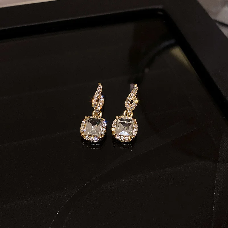 

Trendy Fashion Personality Diamond-studded Lady Birthday Gift Earrings Anniversary Party Party Jewelry Earrings Wholesale