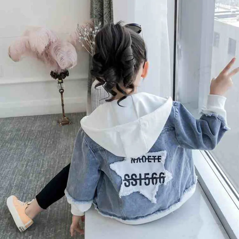 Джинсовая куртка для девочек осенняя модная детская джинсовая с капюшоном