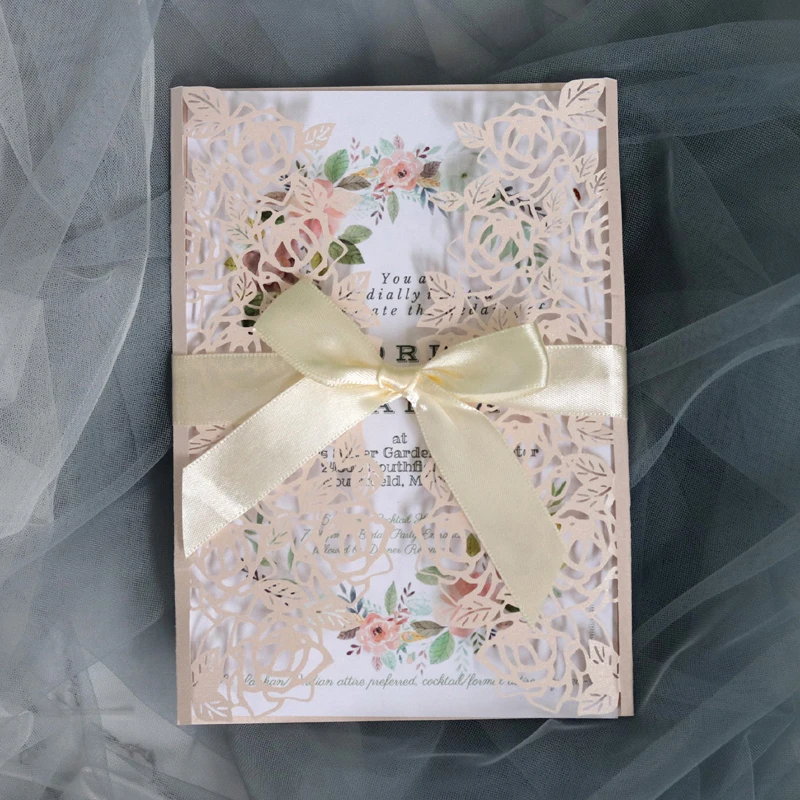 (100 шт./лот) Лазерная резка розовая Свадебная пригласительная открытка блестящие