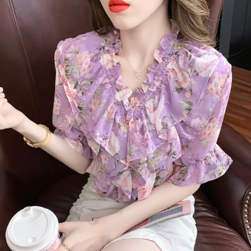 

Floral Print Chiffon V-neck Fungus Ruffle Blouse Sweet Top 2021 Summer Short Sleeve Slim Blouses Women Sexy Tops